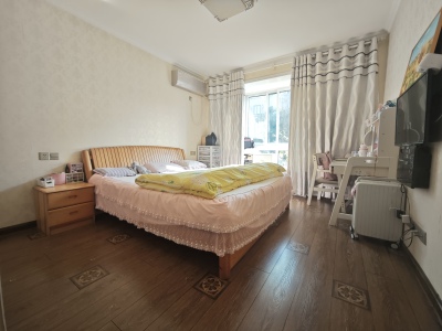 凤凰城中岛百合苑