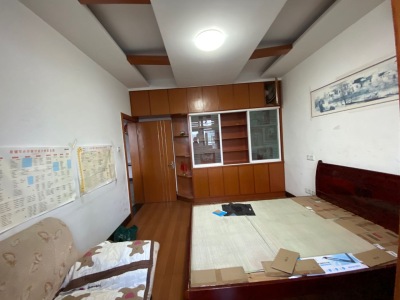 三山蔬菜市场(南门)商住