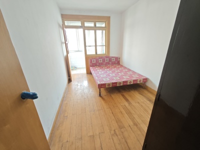 湖北东路 2室1厅1卫 32万 业主急售,南北通透,学区房,VR房