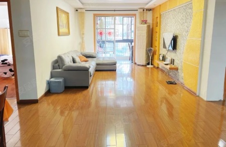 微山花园3室2厅1卫南精装真实好房