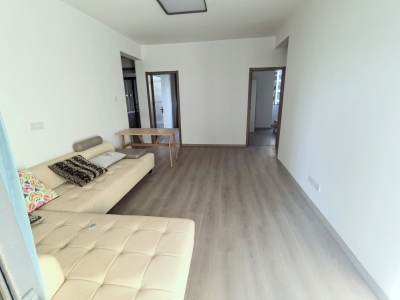 伟业臻园 3室2厅1卫 1,800元/月 南北通透