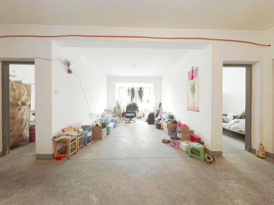 绿地2号地块(阳光花寓) 2室2厅1卫 65.0万 房产证在手里,采光充足