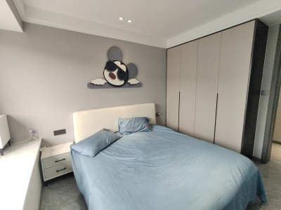 朝辉东方城三区 3室2厅1卫 2,300元/月 南北通透,VR房,视频房,采光充足