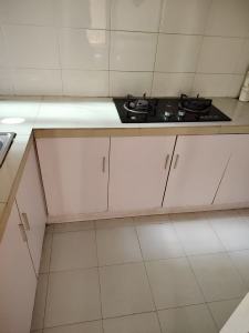 保兴港小区 1室1厅1卫 1,100元/月 学区房,满两年,房产证在手里