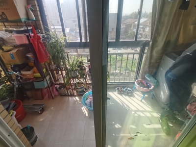 银湖·波尔卡国际花园南区