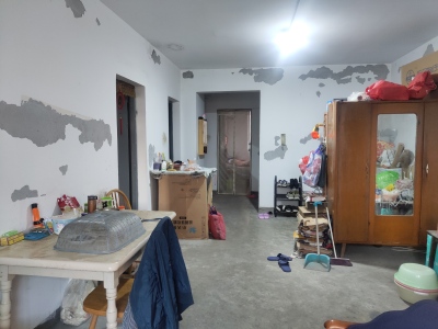 绿地6号地块B区（凯旋尚品）3房南北毛坯真实好房
