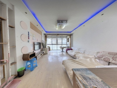 江城国际瑞景苑 2室2厅1卫 56万 好景观