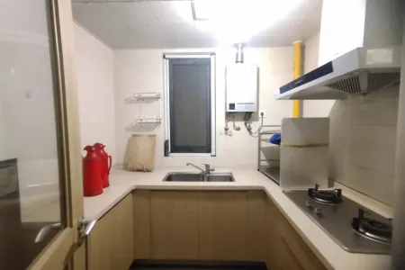 万科海上传奇 3室2厅1卫 2000.0元/月 业主急售,学区房