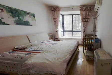 江城国际瑞虹苑 2室2厅1卫 1,500元/月 南北通透,满两年,三证齐全