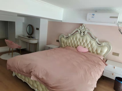 学府金座 2室2厅1卫 2,200元/月 南北通透