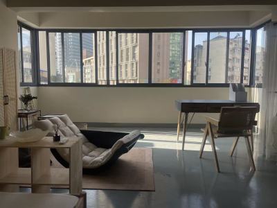 青山园小区 1室1厅1卫 1,400元/月 性价比高