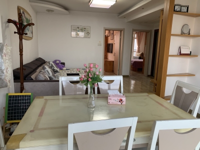 月桂都市花园 2室2厅1卫 105万 南北通透,三证齐全,采光充足