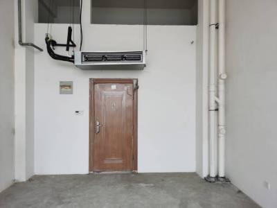 徽商财富广场 1室1厅1卫 79万 业主急售,采光充足