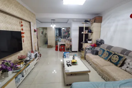 幸福花城 3室2厅1卫 45.0万 南北通透,采光充足,视频房