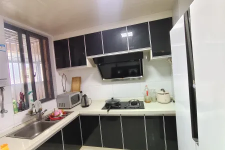 东方城四区东方天骏九珑湾3室1厅1卫南精装真实好房