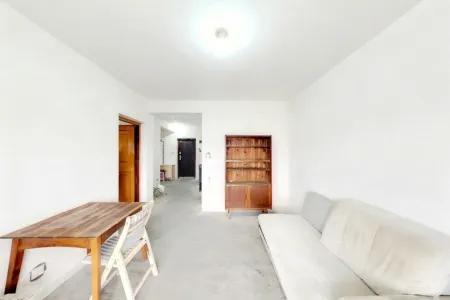 中央城F区 2室1厅1卫 1,300元/月 南北通透