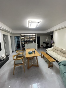 香樟城市花园 3室2厅1卫 130万 南北通透