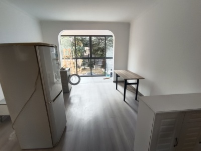 弋江嘉园二期年华园 2室1厅1卫 1,600元/月 南北通透,性价比高,学区房,好景观,降价房