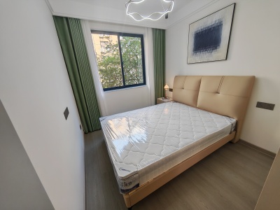 银湖·波尔卡国际花园