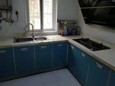 阳湖花园 4室2厅1卫 1800元/月 @亮点@