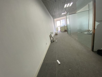 万达广场二期 1室1厅1卫 1,800元/月 地铁房