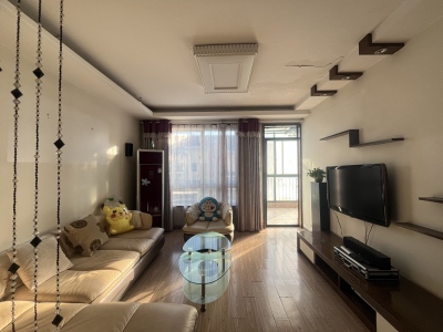 凤凰城中岛百合苑 3室2厅1卫 1,650元/月 南北通透