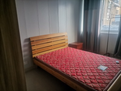 花园街 1室1厅1卫 1,000元/月 南北通透