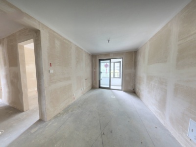 融创金地童话森林3室2厅1卫南毛坯真实好房