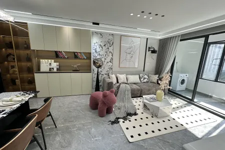 铂悦滨江 2室2厅1卫 3,500元/月 南北通透