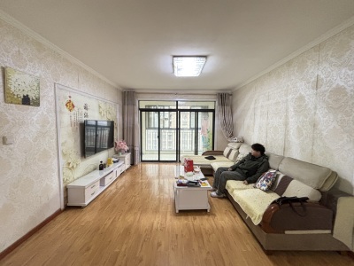 伊顿公馆二期 3室2厅2卫 2,600元/月 南北通透,学区房