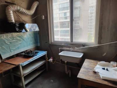 鸠兹家苑馨园 2室2厅1卫 800元/月 @亮点@