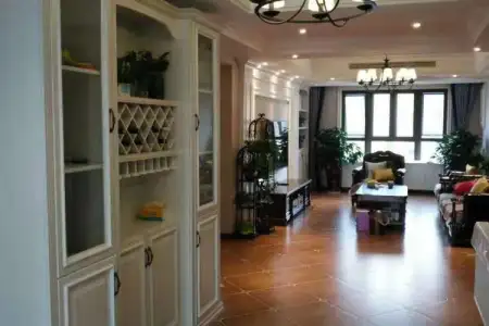 嘉汇城四房南毛坯真实好房