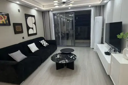 伟星雍璟台 3室2厅1卫 3,500元/月 南北通透,三证齐全