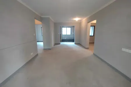 三山碧桂园镜湖春色 3室2厅1卫 42万 三证齐全,满两年