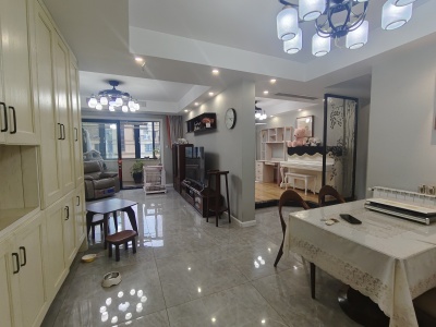 伟星左岸生活A区 7室2厅2卫 290万 南北通透,学区房,家电齐全,业主急售,性价比高,赠送面积