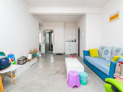 银湖公馆 2室2厅1卫 1,200元/月 南北通透,采光充足