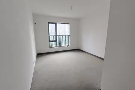 伟星蔚蓝海岸4房2厅2卫南北毛坯真实好房