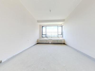 镜湖壹品 3室2厅1卫 2,500元/月 南北通透,业主急售,性价比高