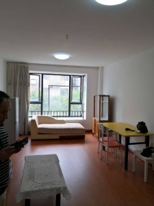 绿地6号地块B区(凯旋尚品) 3室1厅1卫 70万 南北通透