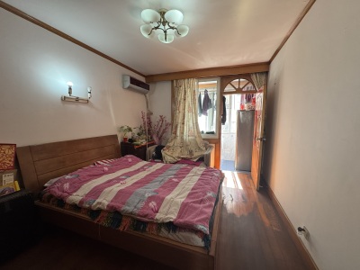 青山园小区 2室1厅1卫 102万 学区房