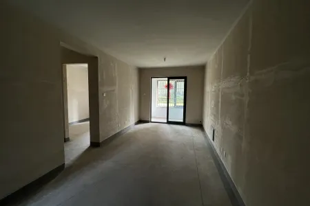 融创金地童话森林 3室2厅1卫 79万元 房产证在手里