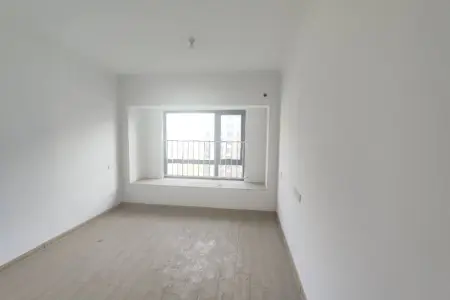 碧桂园观澜湾 5室2厅2卫 1,800元/月 南北通透