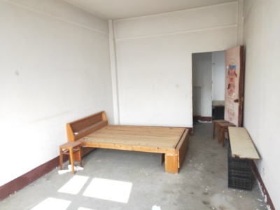 三山蔬菜市场北门商住