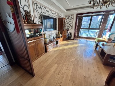 伟星城三期 4室2厅2卫 180万 性价比高