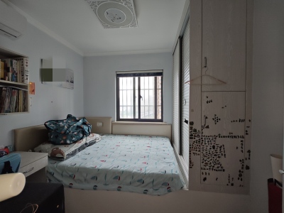 东方龙城湛露苑