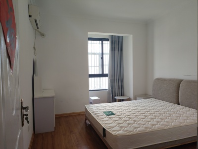 徽商春天北区 2室2厅1卫 85万 满两年,采光充足,落户