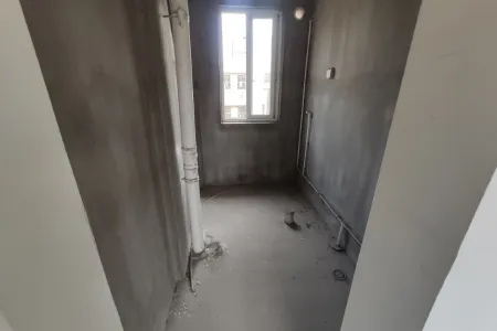 东部星城西区联排3室2厅3卫南毛坯真实好房