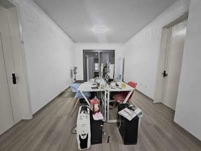 融创公元20203室2厅1卫南北毛坯真实好房