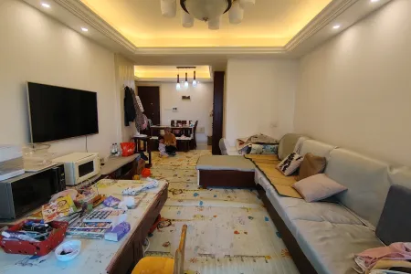 伟星金域蓝湾名门 2室2厅1卫 3,000元/月 好景观