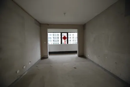 春江明月 3室2厅1卫 2,000元/月 南北通透,业主急售,性价比高